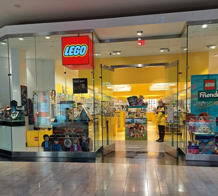 the-lego-store-ross-park-mall-photo
